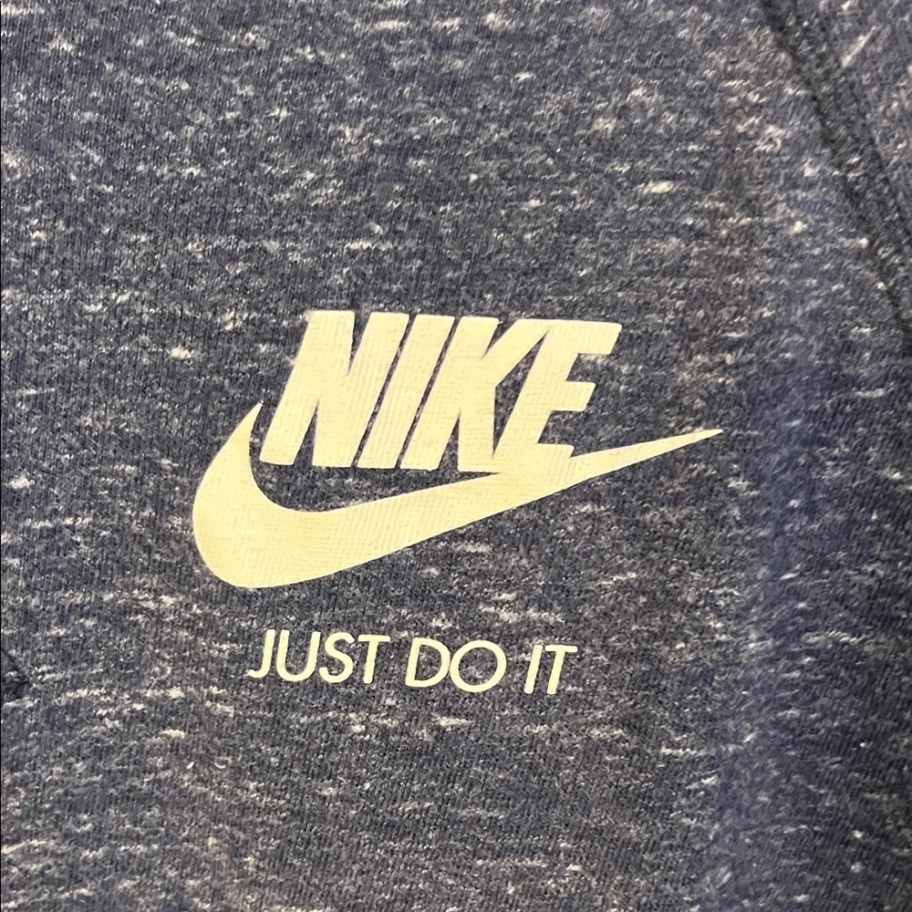 Nike Women's Dark Blue Crew Neck Long Sleeve shirt